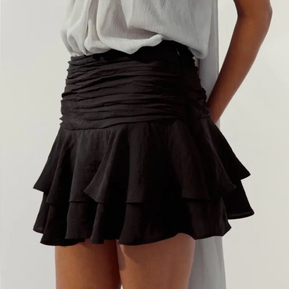 ZARA - Ruffle Skort in Black (NWT) - Size : XS
